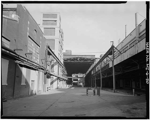 Dodge Hamtramck Plant BETWEEN ASSEMBLING BUILDING #1 AND HEAT TREAT #1 BUILDINGS