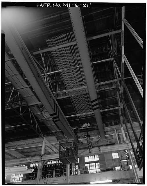 Dodge Hamtramck Plant POWER HOUSE, INTERIOR OF ROOF, FIFTY TON CRANE, VIEW SOUTH, 1980