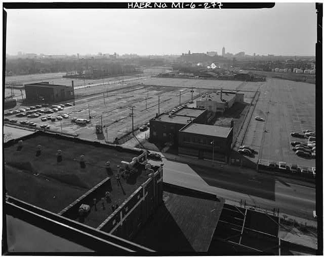 Dodge Hamtramck Plant PARKING LOTS WEST OF JOSEPH CAMPAU, VIEW WEST, 1980